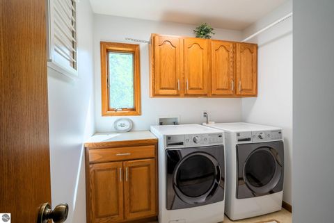 Tiny photo for 296 Coachman Drive, Mt Pleasant, MI 48858 (MLS # 1946985)