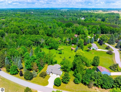Tiny photo for 296 Coachman Drive, Mt Pleasant, MI 48858 (MLS # 1946985)