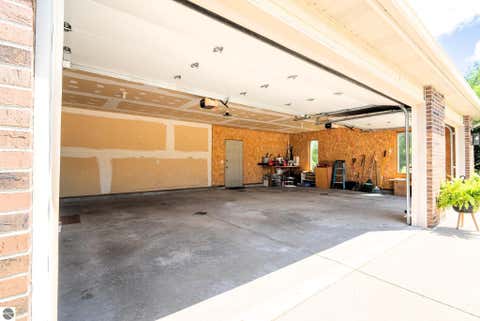 Tiny photo for 296 Coachman Drive, Mt Pleasant, MI 48858 (MLS # 1946985)