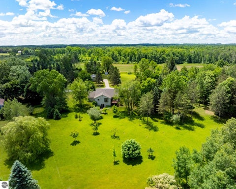 Tiny photo for 296 Coachman Drive, Mt Pleasant, MI 48858 (MLS # 1946985)