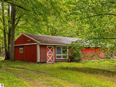 Tiny photo for 9350 W Watergate Road, McBain, MI 49657 (MLS # 1950723)