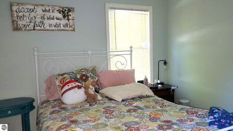 Tiny photo for 1407 W Broadway Street, Mt Pleasant, MI 48858 (MLS # 1945108)