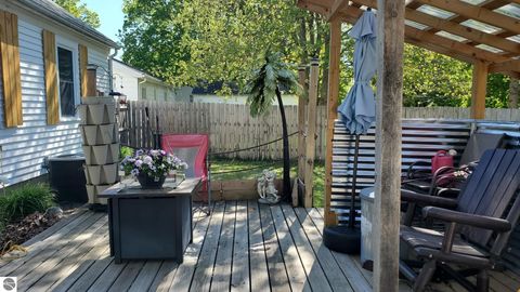 Tiny photo for 1407 W Broadway Street, Mt Pleasant, MI 48858 (MLS # 1945108)