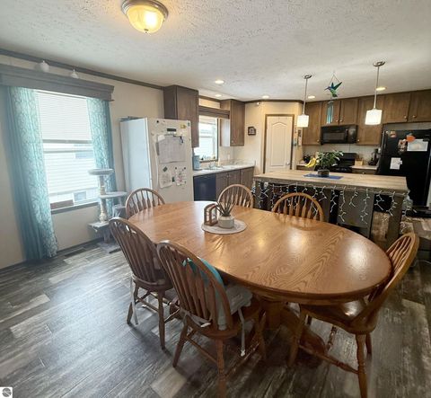 Tiny photo for 1304 Powder Horn Drive, Mt Pleasant, MI 48858 (MLS # 1942153)