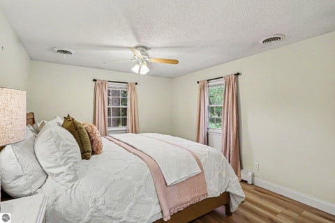 Tiny photo for 341 S Lincoln RD, Mt Pleasant, MI 48858 (MLS # 1945475)