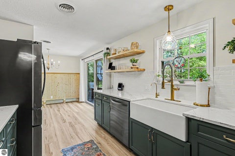 Tiny photo for 341 S Lincoln RD, Mt Pleasant, MI 48858 (MLS # 1945475)