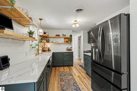Tiny photo for 341 S Lincoln RD, Mt Pleasant, MI 48858 (MLS # 1945475)