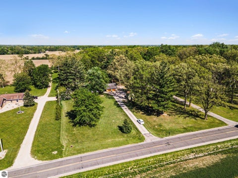 Tiny photo for 341 S Lincoln RD, Mt Pleasant, MI 48858 (MLS # 1945475)