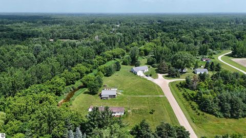 Tiny photo for 4718 Spur Road, Breckenridge, MI 48615 (MLS # 1947572)