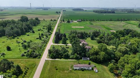Tiny photo for 4718 Spur Road, Breckenridge, MI 48615 (MLS # 1947572)