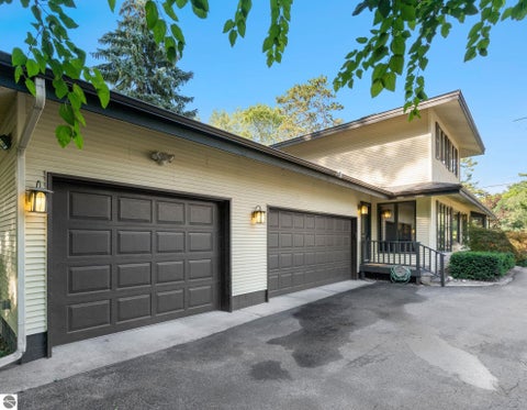 Tiny photo for 1100 Peninsula Drive, Traverse City, MI 49686 (MLS # 1949917)