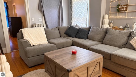Tiny photo for 630 W Eighth Street, Traverse City, MI 49684 (MLS # 1952067)