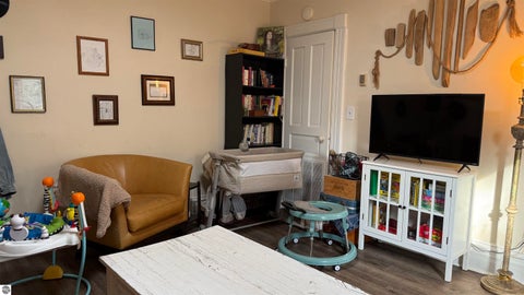 Tiny photo for 630 W Eighth Street, Traverse City, MI 49684 (MLS # 1952067)