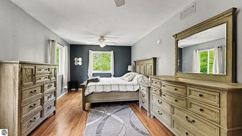 Tiny photo for 1012 Highland Street, Mt Pleasant, MI 48858 (MLS # 1945734)