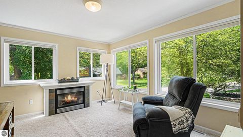 Tiny photo for 1012 Highland Street, Mt Pleasant, MI 48858 (MLS # 1945734)