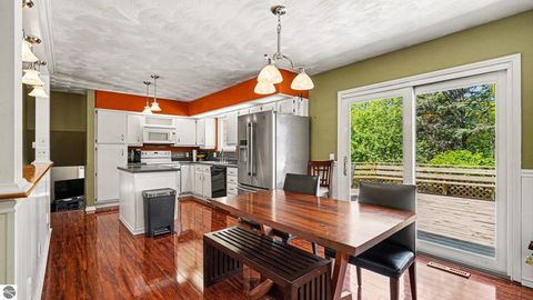 Tiny photo for 1012 Highland Street, Mt Pleasant, MI 48858 (MLS # 1945734)