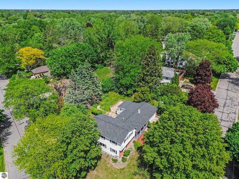 Tiny photo for 1012 Highland Street, Mt Pleasant, MI 48858 (MLS # 1945734)
