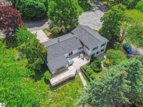 Tiny photo for 1012 Highland Street, Mt Pleasant, MI 48858 (MLS # 1945734)