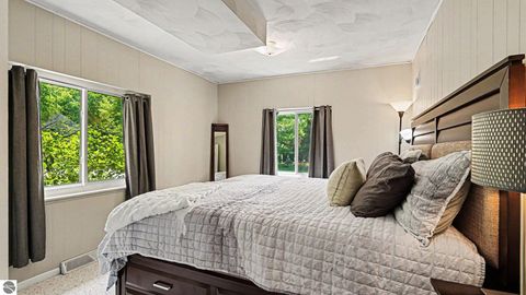 Tiny photo for 1012 Highland Street, Mt Pleasant, MI 48858 (MLS # 1945734)