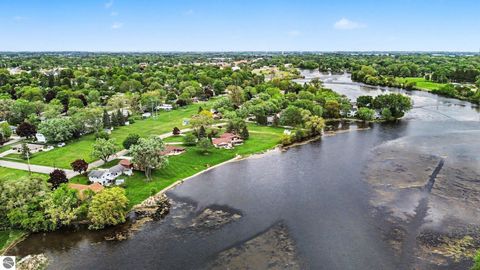 Tiny photo for 937 Riverview Drive, Alma, MI 48801 (MLS # 1945384)