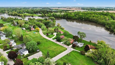 Tiny photo for 937 Riverview Drive, Alma, MI 48801 (MLS # 1945384)