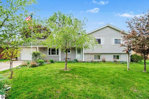 Tiny photo for 937 Riverview Drive, Alma, MI 48801 (MLS # 1945384)