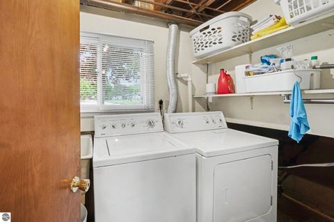 Tiny photo for 937 Riverview Drive, Alma, MI 48801 (MLS # 1945384)