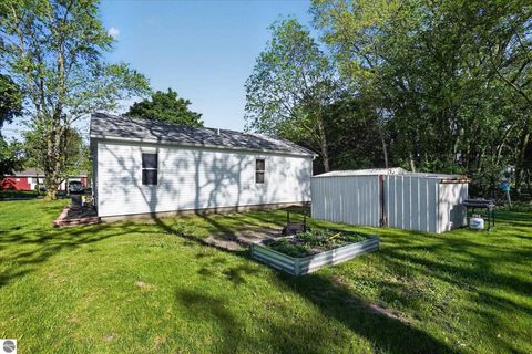 Tiny photo for 225 Grafton Avenue, Alma, MI 48801 (MLS # 1945506)