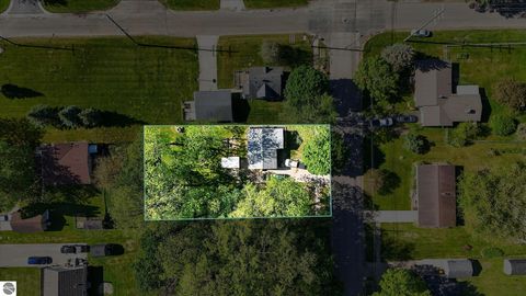 Tiny photo for 225 Grafton Avenue, Alma, MI 48801 (MLS # 1945506)