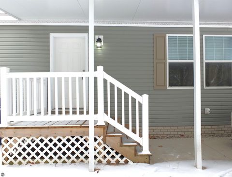 Tiny photo for 639 Hawthorne Lane, Traverse City, MI 49686 (MLS # 1942976)
