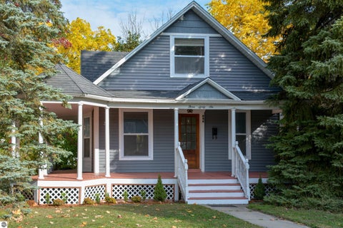 Tiny photo for 336 W Ninth Street, Traverse City, MI 49684 (MLS # 1951688)