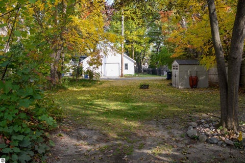 Tiny photo for 336 W Ninth Street, Traverse City, MI 49684 (MLS # 1951688)