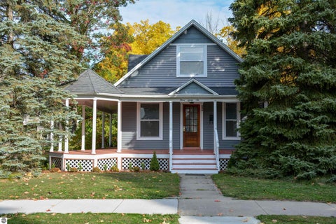 Photo of 336 W Ninth Street, Traverse City, MI 49684 (MLS # 1951688)