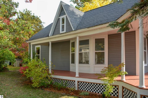 Tiny photo for 336 W Ninth Street, Traverse City, MI 49684 (MLS # 1951688)