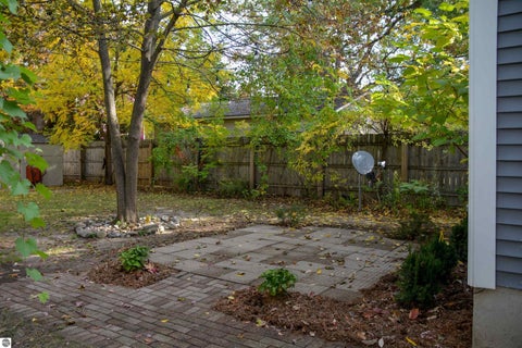 Tiny photo for 336 W Ninth Street, Traverse City, MI 49684 (MLS # 1951688)