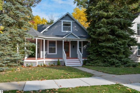 Tiny photo for 336 W Ninth Street, Traverse City, MI 49684 (MLS # 1951688)