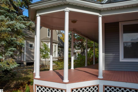 Tiny photo for 336 W Ninth Street, Traverse City, MI 49684 (MLS # 1951688)