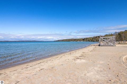Tiny photo for 407 Fortune Avenue, Frankfort, MI 49635 (MLS # 1945488)
