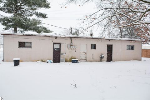 Tiny photo for 1638 S Garfield Avenue, Traverse City, MI 49686 (MLS # 1941571)