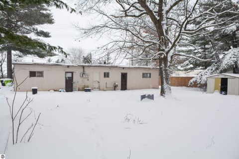 Tiny photo for 1638 S Garfield Avenue, Traverse City, MI 49686 (MLS # 1941571)