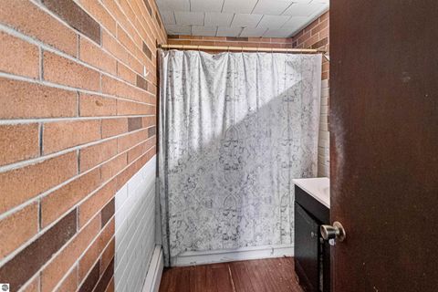 Tiny photo for 1638 S Garfield Avenue, Traverse City, MI 49686 (MLS # 1941571)