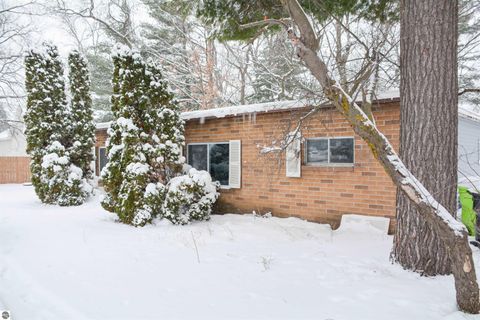 Tiny photo for 1638 S Garfield Avenue, Traverse City, MI 49686 (MLS # 1941571)