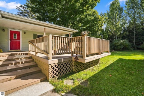 Tiny photo for 406 E Third ST, Elk Rapids, MI 49629 (MLS # 1951367)