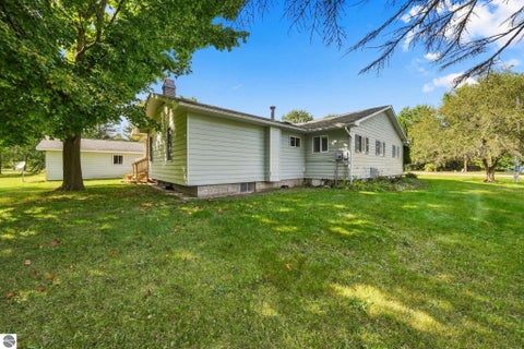 Tiny photo for 406 E Third ST, Elk Rapids, MI 49629 (MLS # 1951367)