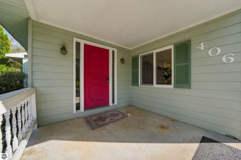 Tiny photo for 406 E Third ST, Elk Rapids, MI 49629 (MLS # 1951367)