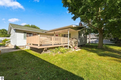 Tiny photo for 406 E Third ST, Elk Rapids, MI 49629 (MLS # 1951367)