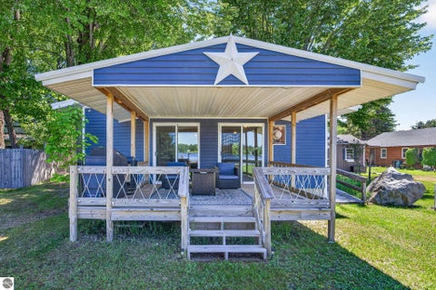 Tiny photo for 2864 Pleasant Lake Shore Drive, Cadillac, MI 49601 (MLS # 1946307)