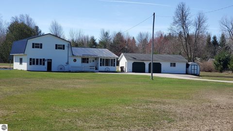 Tiny photo for 5085 W Redstone Road, St Louis, MI 48880 (MLS # 1943627)