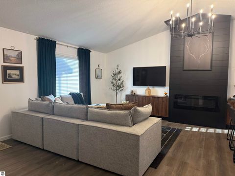 Tiny photo for 5115 Cedar Court, Farwell, MI 48622 (MLS # 1942634)