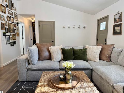 Tiny photo for 5115 Cedar Court, Farwell, MI 48622 (MLS # 1942634)